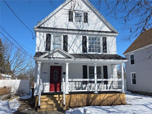 43 Ross St, Auburn, NY, 13021-2827 | Card Image
