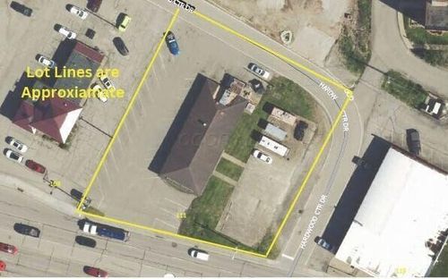 111 Pike St, Marietta, OH, 45750-3318 | Card Image