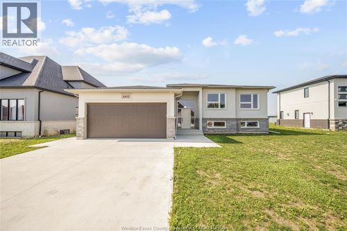 4403 Belmont Ave, Comber, ON, N0P1J0 | Card Image
