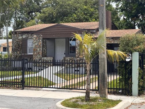 56 Nw 70th St, Miami, FL, 33150-4026 | Card Image