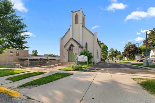 130 E Maple Ave, BEAVER DAM, WI, 53916-2114 | Card Image