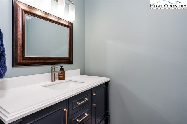 150 Squirrel Corn Ln, House other with 3 bedrooms, 3 bathrooms and null parking in Sugar Mountain NC | Image 5