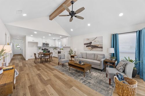 407 S Clay St, Henrietta, TX, 76365-3405 | Card Image