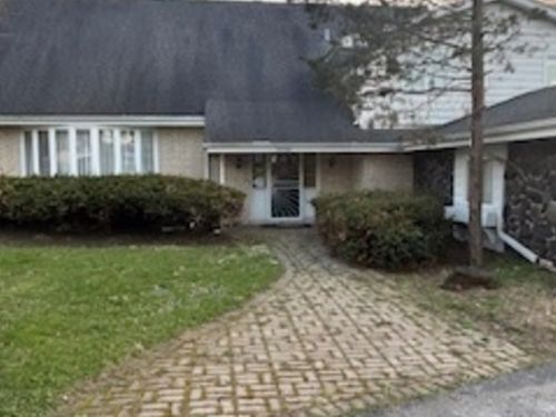2700 Chariot Ln, Olympia Fields, IL, 60461-1515 | Card Image