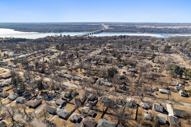 The home is conveniently located near the Hudson bridge with quick access to the Twin Cities. | Image 35
