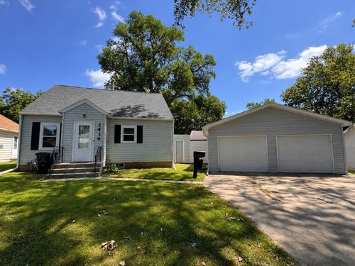 1414 N 7th St, Estherville, IA, 51334-1112 | Card Image