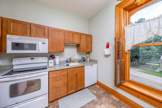 414 Maple St, House other with 2 bedrooms, 7 bathrooms and null parking in Big Rapids MI | Image 29
