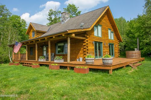 15 Stephanie Ln, Peru, MA, 01235-9810 | Card Image