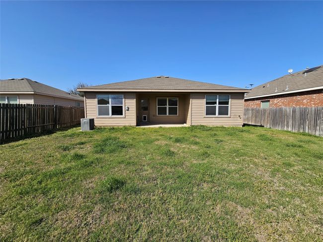629 Lazy Crest Dr, House other with 3 bedrooms, 2 bathrooms and null parking in Fort Worth TX | Image 11