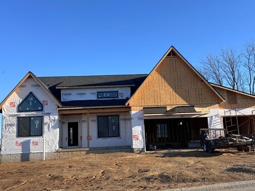 1916 Zara Trce, Clinton, IA, 52732-4988 | Card Image