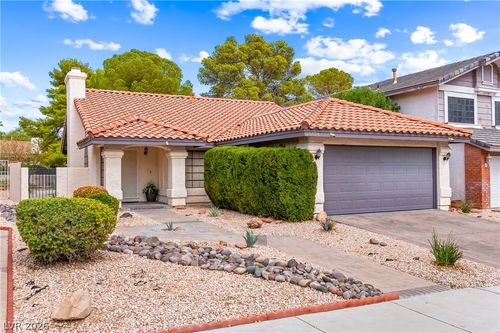 8824 Sail Bay Dr, Las Vegas, NV, 89117-2308 | Card Image