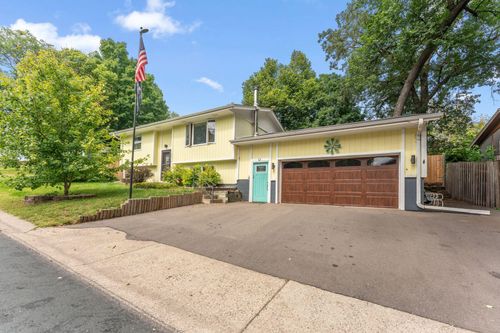 4916 Hanover Rd, Mound, MN, 55364-9378 | Card Image