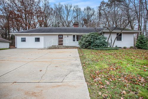 6301 Stadium Dr, Kalamazoo, MI, 49009-2013 | Card Image