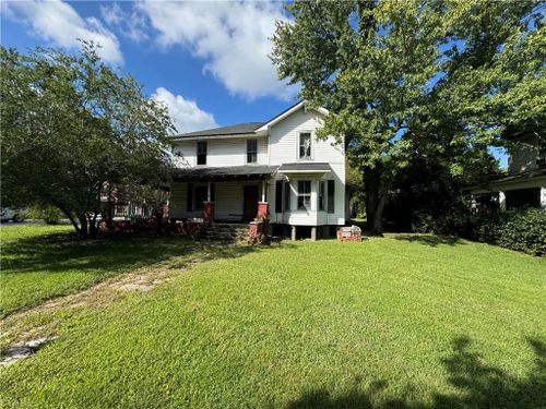 200 Salem St, Thomasville, NC, 27360-3908 | Card Image