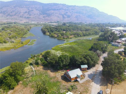 1511 Alder St, Oroville, WA, 98844 | Card Image