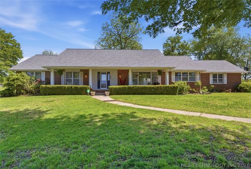 2114 Yale Avenue, Miami, OK, 74354 | Card Image