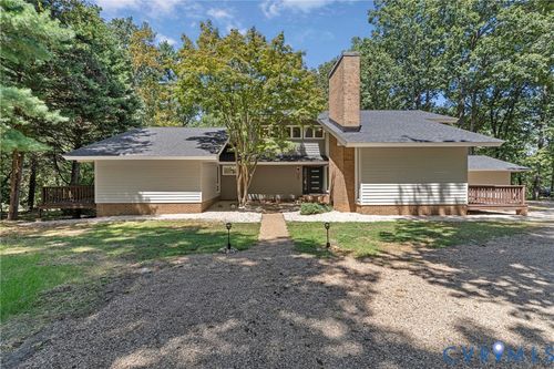 3000 River Hills Ter, Midlothian, VA, 23113-3603 | Card Image