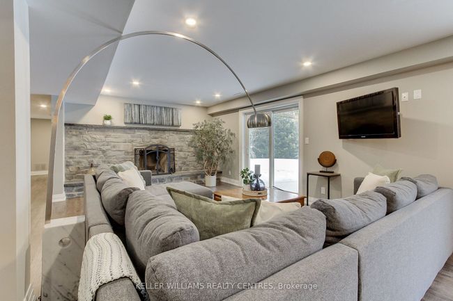 17781 Mccowan Rd, House other with 5 bedrooms, 4 bathrooms and 6 parking in Cedar Valley ON | Image 40