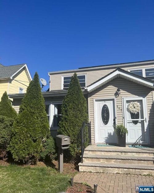 117 Feronia Way, Rutherford, NJ, 07070-2101 | Card Image