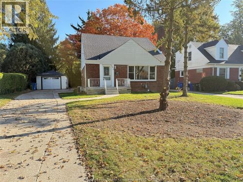 2870 Alexandra Ave, Windsor, ON, N9E2J7 | Card Image