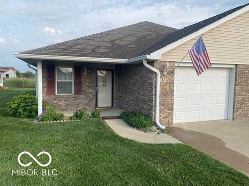 1015 Plaza Dr, Martinsville, IN, 46151-3240 | Card Image