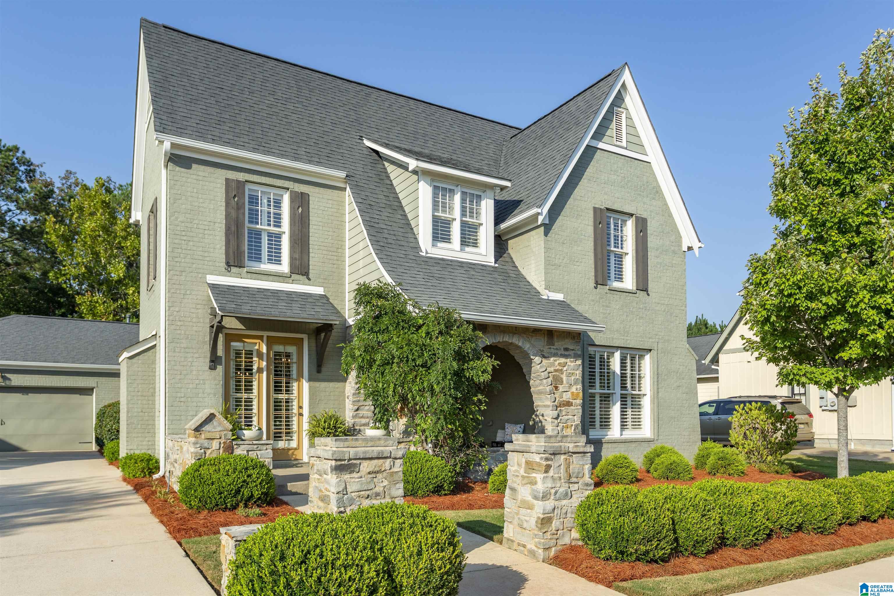 Kirkman Dr, Hoover, AL 35242