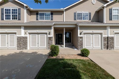 632 Sw Shadow Glen Ct, Blue Springs, MO, 64015-3491 | Card Image