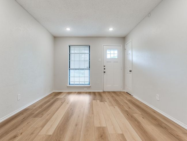 1810 Running River Rd, House other with 3 bedrooms, 3 bathrooms and null parking in Garland TX | Image 14