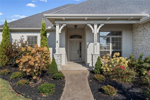 2200 Riverwater Ln, Fayetteville, AR, 72703-9038 | Card Image