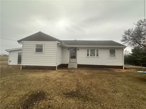 1425 Flint Ridge Rd, Hopewell, OH, 43746-9753 | Card Image