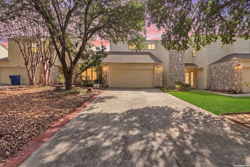 ii-8424 Echo Creek Ln, San Antonio, TX, 78240-4971 | Card Image
