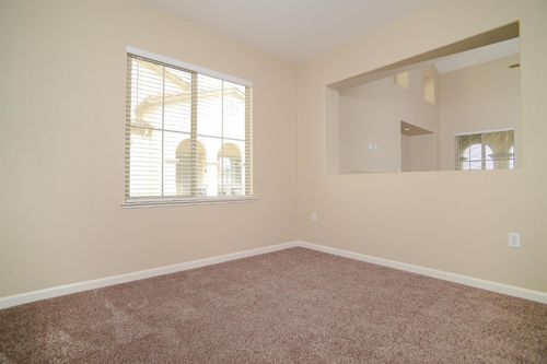 9102-5301 E Commerce Way, Sacramento, CA, 95835-3010 | Card Image