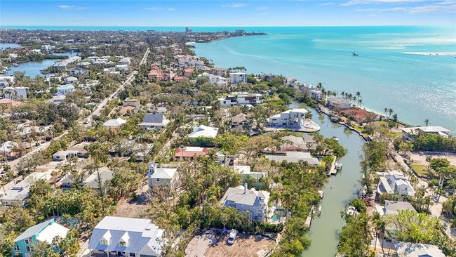 111 Faubel St, House other with 3 bedrooms, 3 bathrooms and null parking in Siesta Key FL | Image 7