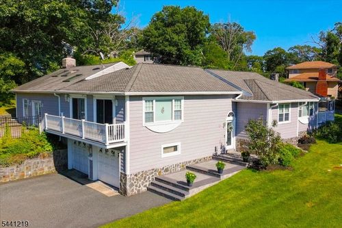 66 Minnisink Rd, Lake Hopatcong, NJ, 07849-2016 | Card Image