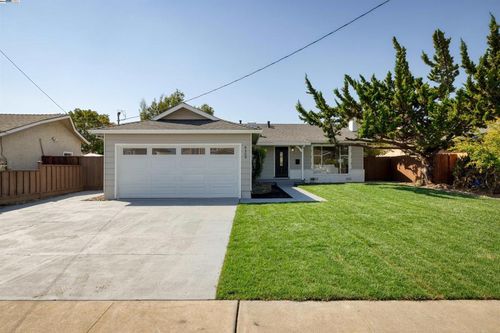 4152 Converse St, Fremont, CA, 94538-6025 | Card Image