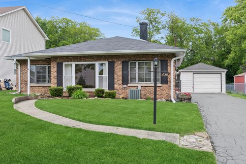230 Grant St, Downers Grove, IL, 60515-3123 | Card Image