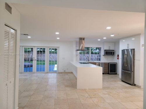 2040 Ne 197th Ter, Miami, FL, 33179-3126 | Card Image