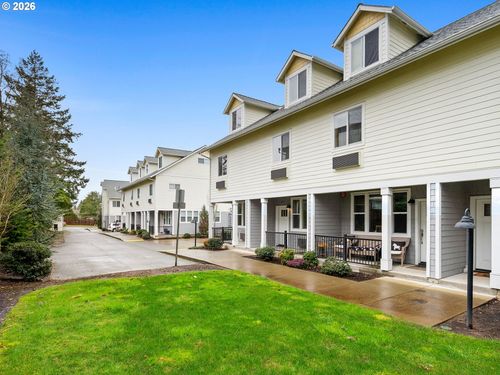 110 Ne 109th Ave, Portland, OR, 97220 | Card Image