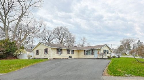 2 Villa Ln, Peabody, MA, 01960-2014 | Card Image