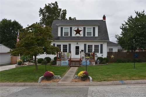 523 W Olive Street, Palmyra, MO, 63461 | Card Image