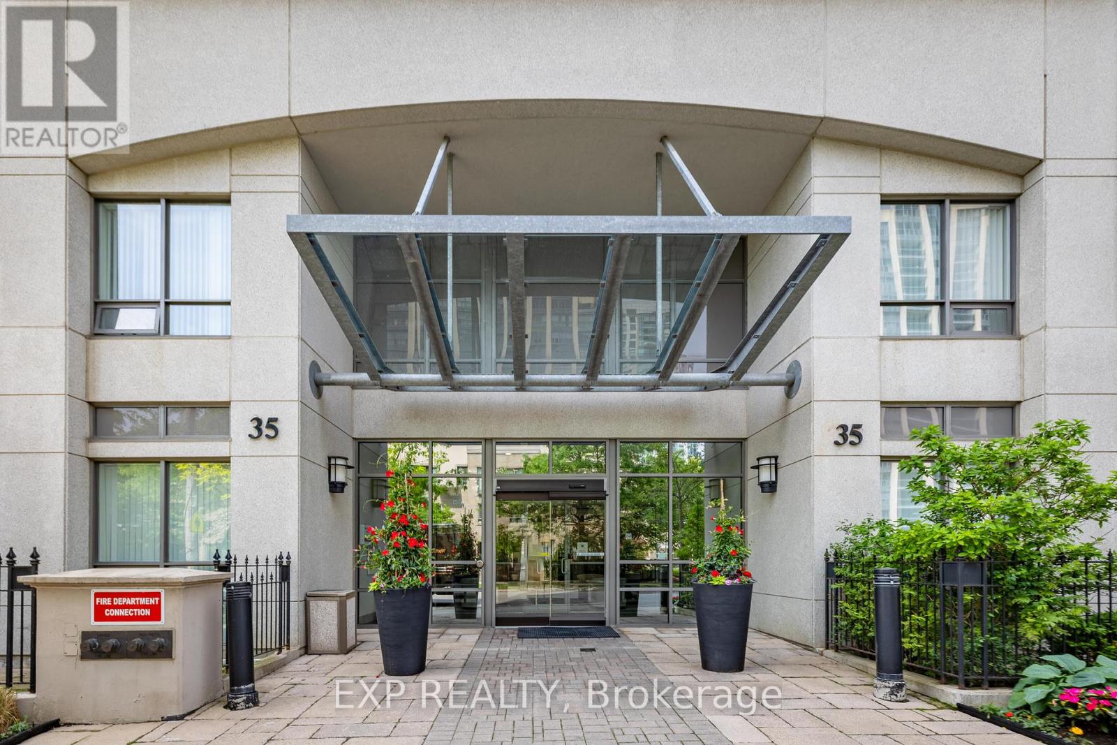 Residential in Toronto (Willowdale East) 2