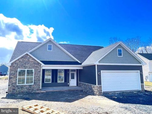 19 Wattley Ct, Martinsburg, WV, 25405-7013 | Card Image