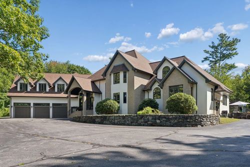 1050 Highland Ave, South Portland, ME, 04106-6831 | Card Image
