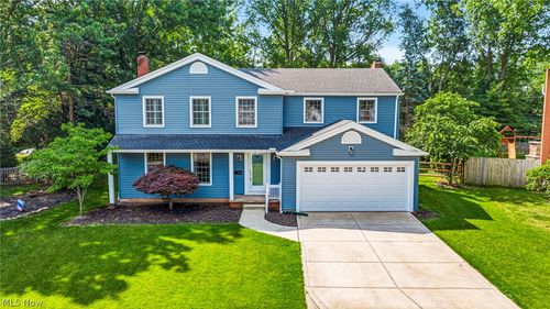 631 Dwight Dr, Bay Village, OH, 44140-1926 | Card Image