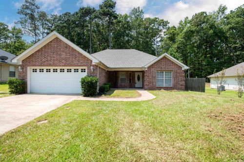 715 Michael Drive, Redfield, AR, 72132 | Card Image