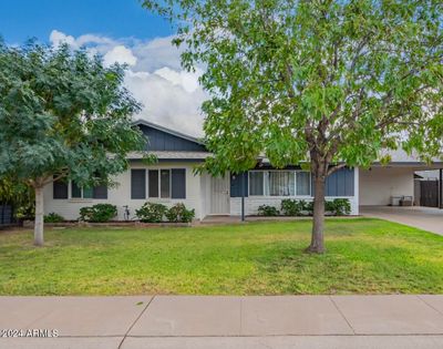 2425 W Shady Glen Avenue, House other with 3 bedrooms, 2 bathrooms and null parking in Phoenix AZ | Image 1