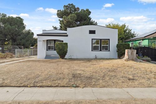 1515 N Fruit Ave, Fresno, CA, 93728-1405 | Card Image