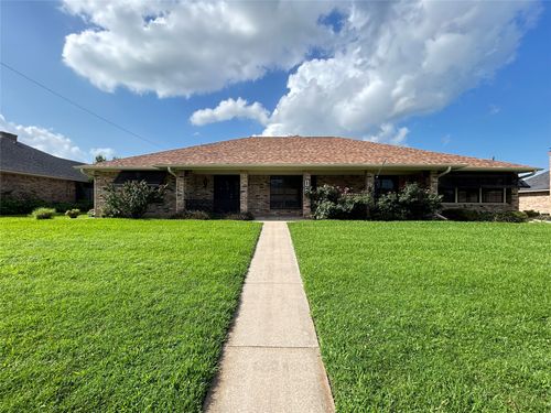 122 Cedar Springs Blvd, Sulphur Springs, TX, 75482-4875 | Card Image
