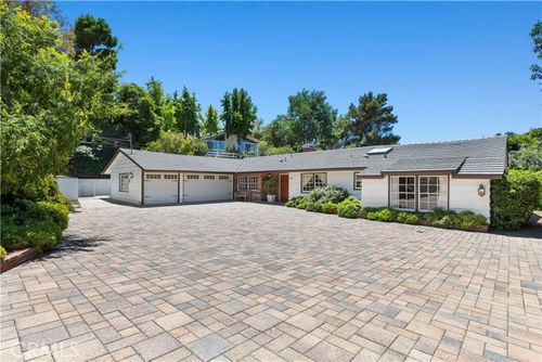 38 Chuckwagon Rd, Rolling Hills, CA, 90274-5276 | Card Image