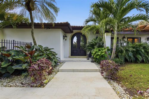 12510 Ramiro St, Coral Gables, FL, 33156-6354 | Card Image